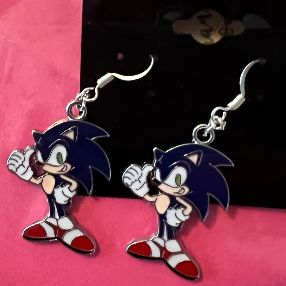 Gender Neutral Sonic Earrings